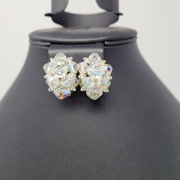 Vtg Crystal Cluster Clip-On Earrings Iridescent Aurora Borealis Collectible Gift - Picture 2 of 8